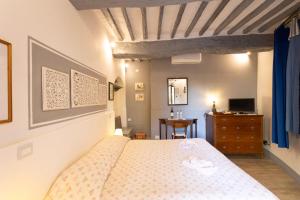 Фотография из галереи Camera Lanciotta в городе Монтикьелло +30 фотографий