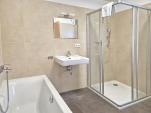 Koupelna v ubytování Chalet Noriker + 94 fotografií