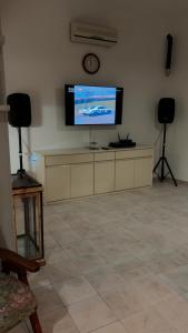 Μια τηλεόραση ή/και κέντρο ψυχαγωγίας στο Il Girasole di Maury e Barby