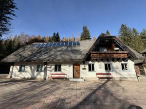 Budova, kde se vila nachází