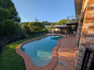 Πισίνα στο ή κοντά στο Banora Point Family Retreat, Pool and Nature Reserve