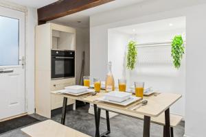 Η κουζίνα ή μικρή κουζίνα στο The Snug