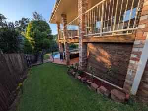 Κήπος έξω από το Banora Point Family Retreat, Pool and Nature Reserve