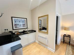 Kuchyň nebo kuchyňský kout v ubytování The Annexe at Entry House, A Tranquil Rural Escape + 5 fotografií