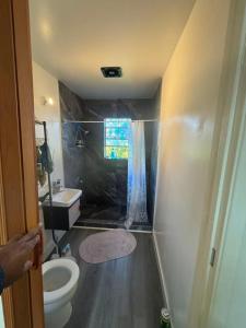 Vannituba majutusasutuses Long Beach vocation home