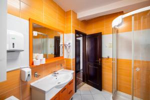 Ένα μπάνιο στο Vijećnica Corner Apartment - Panorama view +14 φωτογραφίες