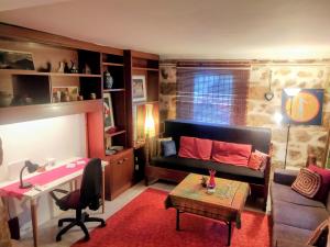 Istumisnurk majutusasutuses Charming Stone house, 500 meters to Acropolis