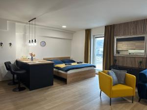 Χώρος καθιστικού στο Penthouse Mountain City Equinox +9 φωτογραφίες