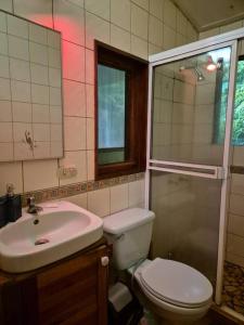 Ένα μπάνιο στο Lakeview Serenity - Casa Grande