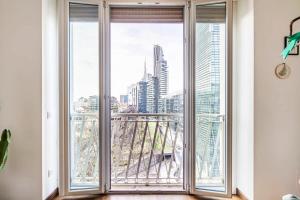 Μπαλκόνι ή βεράντα στο Amazing view exclusive 9th floor apartment +41 φωτογραφίες