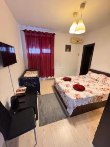 Ένα ή περισσότερα κρεβάτια σε δωμάτιο στο R Room