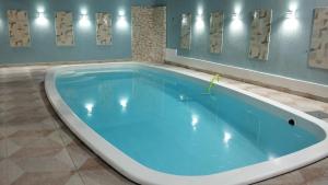 Bazén v ubytování Aquarela do Sertão nebo v jeho okolí