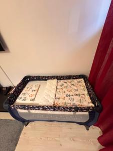 Ένα ή περισσότερα κρεβάτια σε δωμάτιο στο R Room