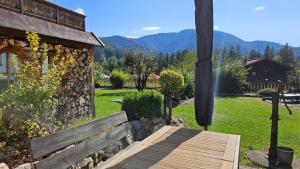 En generel udsigt til bjerge eller udsigt til bjerge taget fra feriehuset