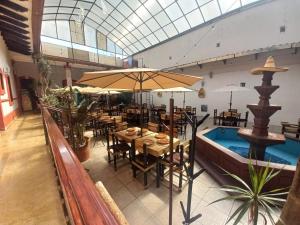 Restaurace v ubytování Hotel Real de Cortés