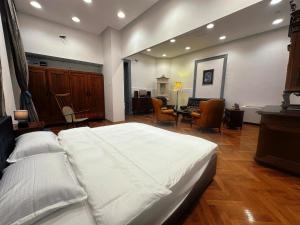 Ένα ή περισσότερα κρεβάτια σε δωμάτιο στο Marina Luxury Apartment