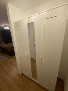 Fotografie z fotogalerie ubytování New komplett möblierte Wohnung-Zentral v Sindelfingenu + 2 fotografie