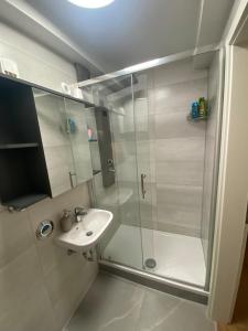 Fotografie z fotogalerie ubytování New komplett möblierte Wohnung-Zentral v Sindelfingenu