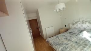 Postel nebo postele na pokoji v ubytování Elegant Vibes - Trikala - 3BD Apt