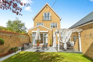 Budova, kde se prázdninový dům nachází