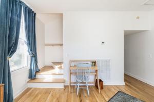 Postel nebo postele na pokoji v ubytování Chic 2 Bed 2 Bath, In 12 South