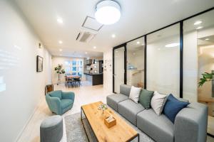 Et opholdsområde på STARRY STAY HOUSE SHIBUYA I - Vacation STAY 65376v