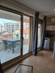 Balkón nebo terasa v ubytování vacances au soleil