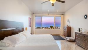 Ένα ή περισσότερα κρεβάτια σε δωμάτιο στο Spectacular 2 BR Oceanview Penthouse +94 φωτογραφίες