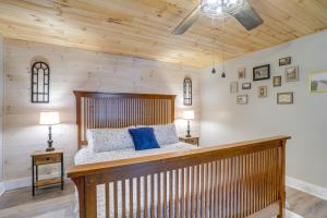 Voodi või voodid majutusasutuse Tranquil Shenandoah Valley Retreat with Patio toas