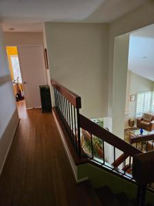 Χώρος καθιστικού στο Luxurious Room available in a charming 5bdr house +32 φωτογραφίες