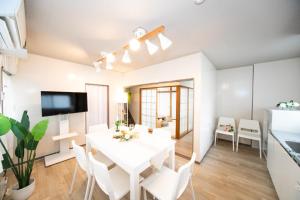 Televiisor ja/või meelelahutuskeskus majutusasutuses Yokkaichi - House - Vacation STAY 82012v