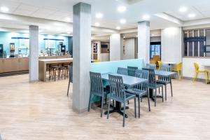 Εστιατόριο ή άλλο μέρος για φαγητό στο Garner Hotel Doswell Southeast by IHG