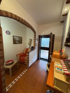 Χώρος καθιστικού στο B&B DA Tony a 15 minuti da Malpensa