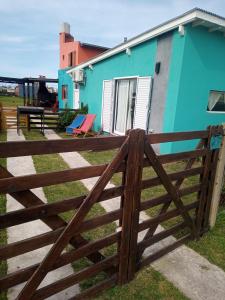 Το κτήριο όπου στεγάζεται  το διαμέρισμα