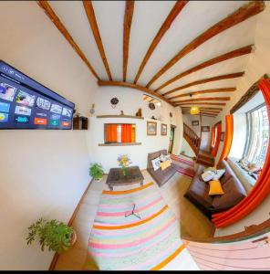 Χώρος καθιστικού στο Charming Family Apartment 3 Minutes from Main Square