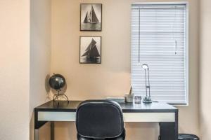 Fotografie z fotogalerie ubytování Serene Craftsman Near Boeing Everett v destinaci Fairmont