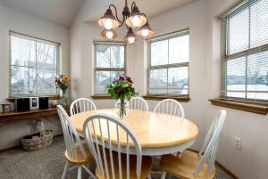 Istumisnurk majutusasutuses Tarn Landing Condo: Access To All Summit Resorts