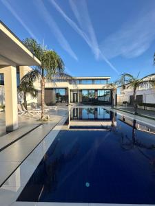 Afbeelding uit fotogalerij van La Mirage Villa in Rrushkull +55 foto's