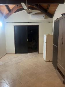 Φωτογραφία από το άλμπουμ του Alojamiento Cerca del Shopping mariano y UMAX σε Luque