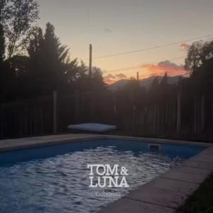 Πισίνα στο ή κοντά στο Tom y Luna Cabañas
