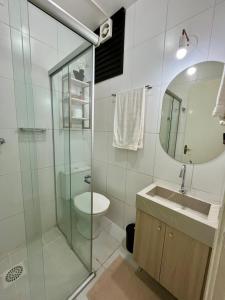 Ένα μπάνιο στο Kitnet no centro com garagem +11 φωτογραφίες