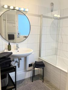 Koupelna v ubytování Helle Altbauperle zwischen Köln & Düsseldorf