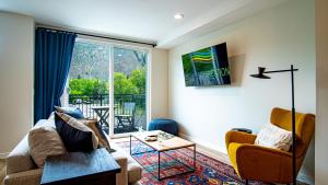 Posezení v ubytování Mountain View Villa - Lux 3BD w/Roof Terrace - Downtown Hailey