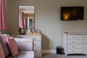 TV a/nebo společenská místnost v ubytování The Plough Inn + 20 fotografií