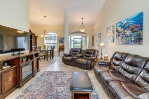 Istumisnurk majutusasutuses Beach Days and Fairways Rotonda West Snowbird Home