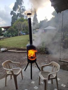 Equipamiento para hacer parrilladas disponible en la casa de vacaciones 27 fotos más
