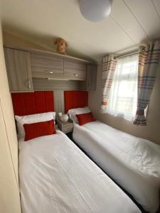 Ένα ή περισσότερα κρεβάτια σε δωμάτιο στο Wemyss Bay Seaview Sanctuary