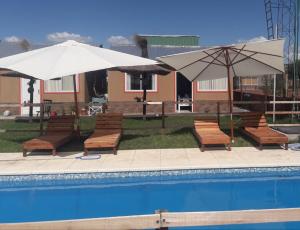 Πισίνα στο ή κοντά στο La Delia monoambiente