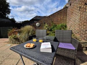 Φαγητό σε αυτή η παραθεριστική κατοικία ή κάπου εκεί κοντά