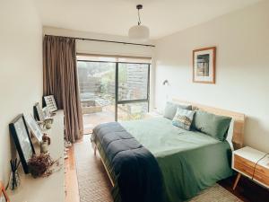 Χώρος καθιστικού στο Kowhai Cabin